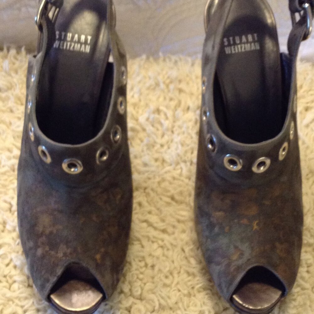 Stuart Weitzman Peep Toe Slingbacks "7.5" Metallic Camo Eyelet Hardware Pumps 5" - Picture 4 of 8